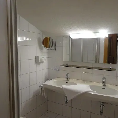 Haus Zangerl Inkl Sommer-karte Premium Konukevi Sankt Anton am Arlberg